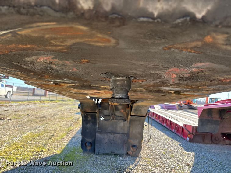 image for item DW7347 1991 Trail King lowboy equipment trailer