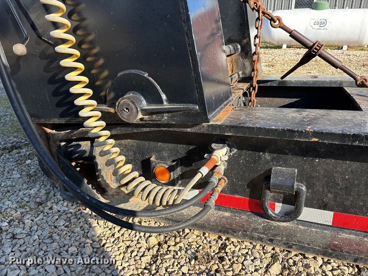 image for item DW7347 1991 Trail King lowboy equipment trailer