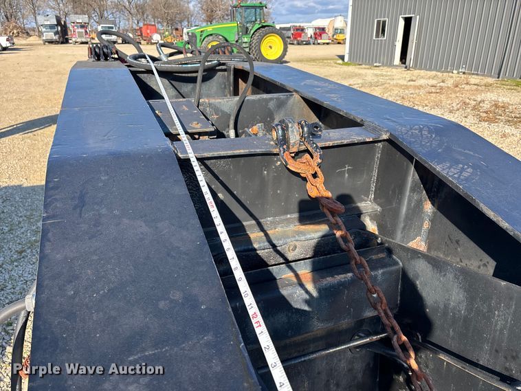 image for item DW7347 1991 Trail King lowboy equipment trailer