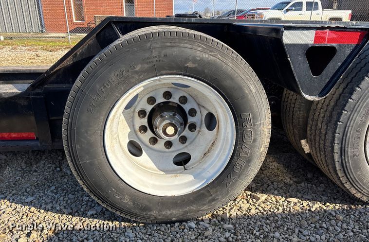 image for item DW7347 1991 Trail King lowboy equipment trailer