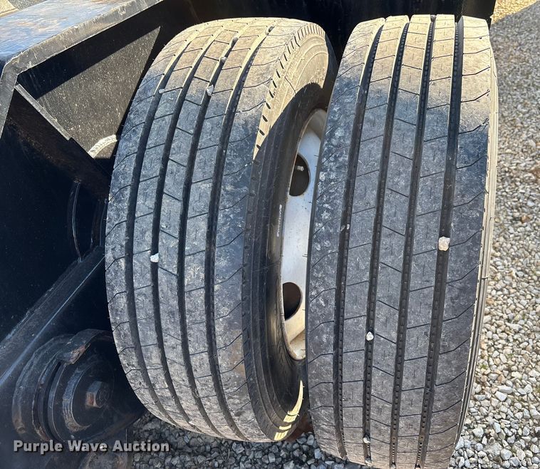 image for item DW7347 1991 Trail King lowboy equipment trailer