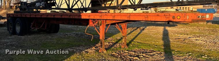 image for item DW7350 1970 Transcraft TH 40 flatbed trailer
