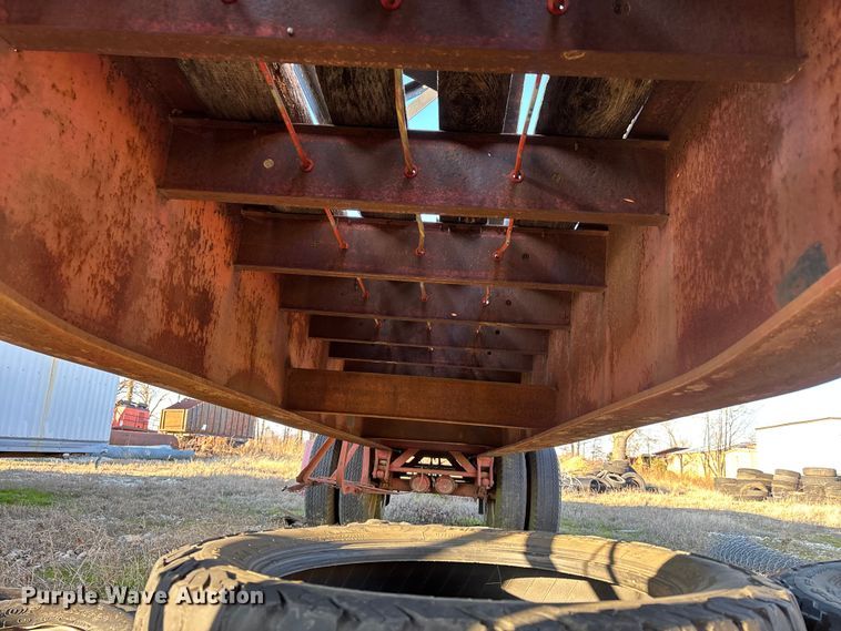 image for item DW7350 1970 Transcraft TH 40 flatbed trailer