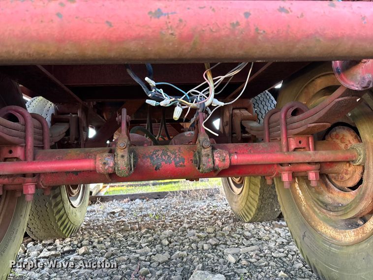 image for item DW7350 1970 Transcraft TH 40 flatbed trailer