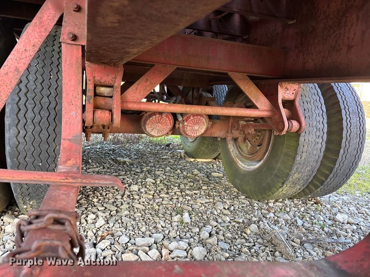 image for item DW7350 1970 Transcraft TH 40 flatbed trailer