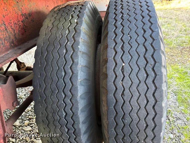 image for item DW7350 1970 Transcraft TH 40 flatbed trailer