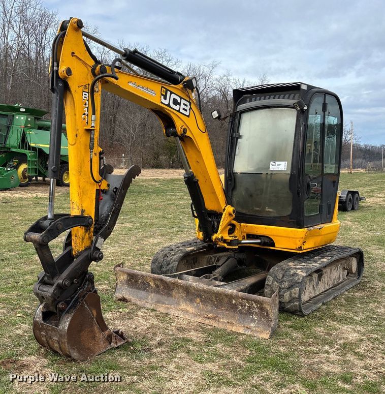 image for item DW7351 2011 JCB 8040ZTS mini excavator