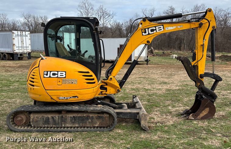 image for item DW7351 2011 JCB 8040ZTS mini excavator