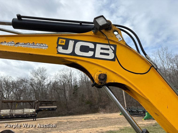 image for item DW7351 2011 JCB 8040ZTS mini excavator