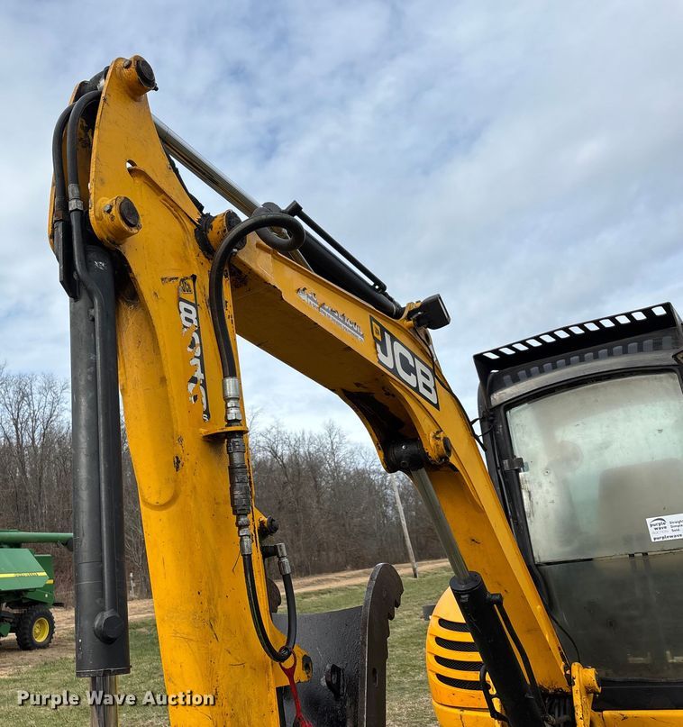 image for item DW7351 2011 JCB 8040ZTS mini excavator