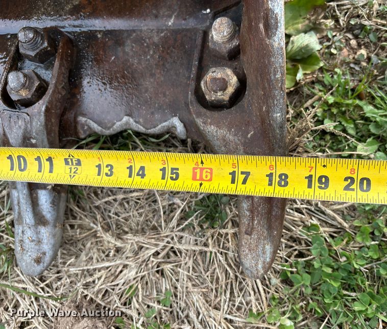 image for item DW7351 2011 JCB 8040ZTS mini excavator