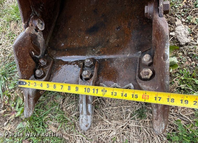 image for item DW7351 2011 JCB 8040ZTS mini excavator