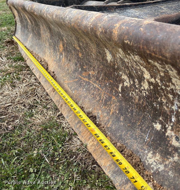 image for item DW7351 2011 JCB 8040ZTS mini excavator