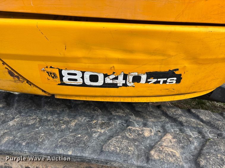image for item DW7351 2011 JCB 8040ZTS mini excavator