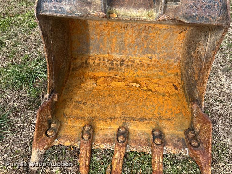 image for item DW7351 2011 JCB 8040ZTS mini excavator