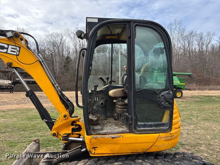 image for item DW7351 2011 JCB 8040ZTS mini excavator