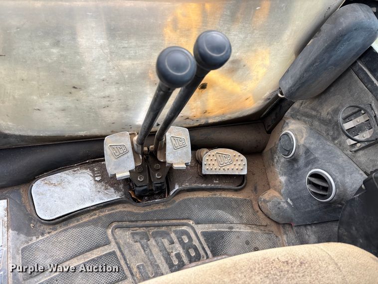 image for item DW7351 2011 JCB 8040ZTS mini excavator