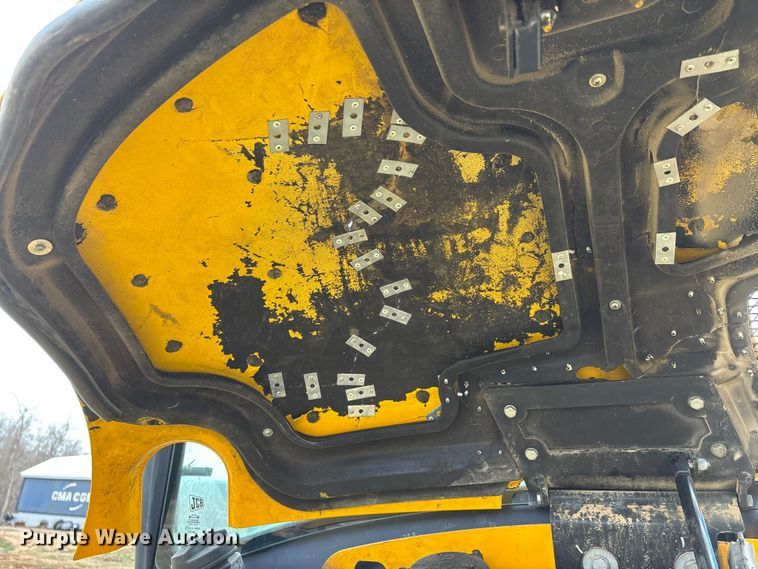 image for item DW7351 2011 JCB 8040ZTS mini excavator