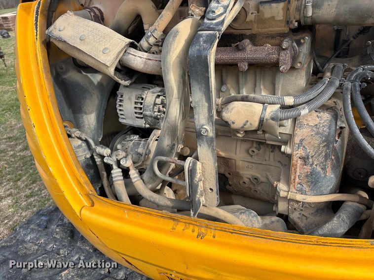image for item DW7351 2011 JCB 8040ZTS mini excavator