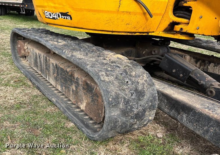 image for item DW7351 2011 JCB 8040ZTS mini excavator