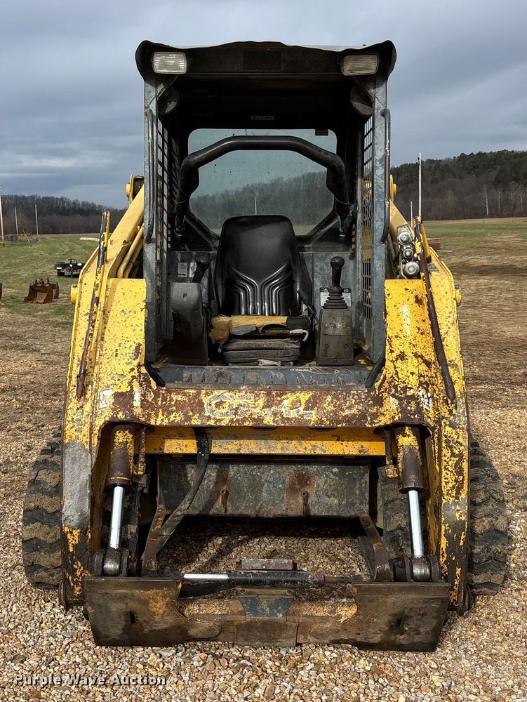 image for item DW7352 2009 Gehl CTL 75 Turbo tracked skid steer loader
