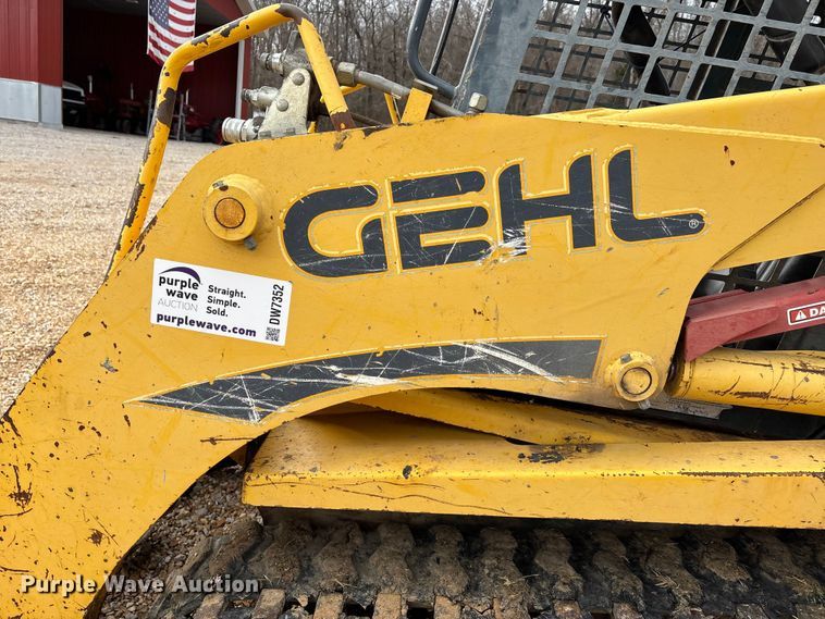 image for item DW7352 2009 Gehl CTL 75 Turbo tracked skid steer loader