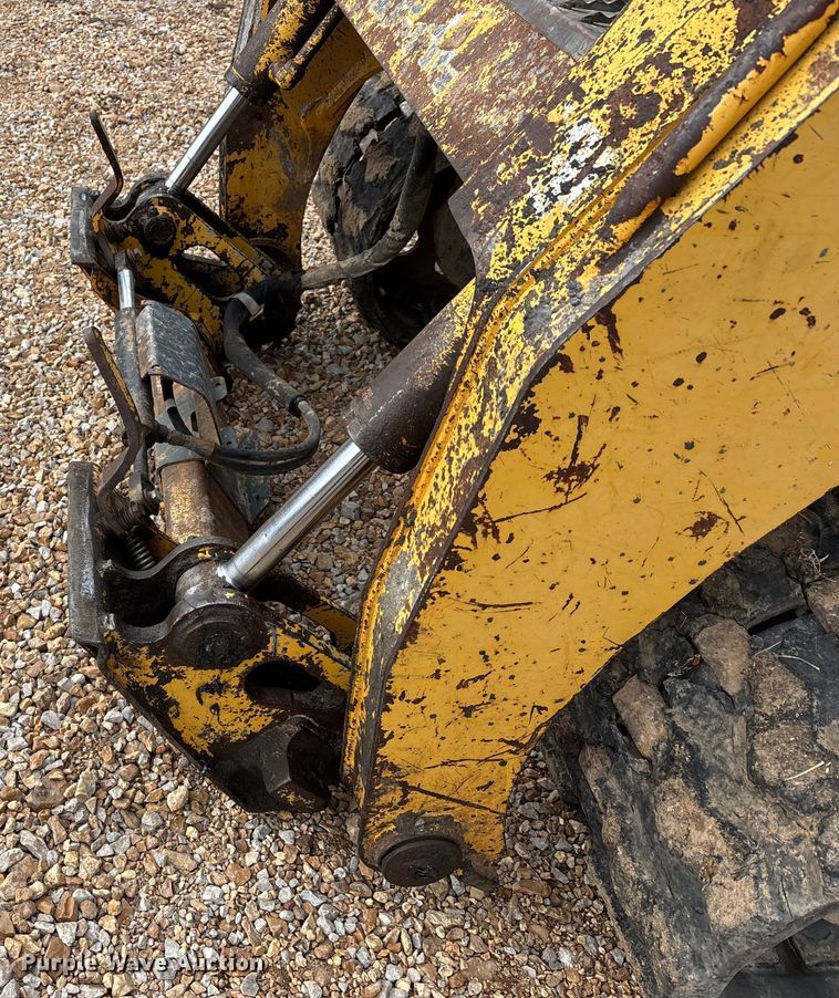 image for item DW7352 2009 Gehl CTL 75 Turbo tracked skid steer loader