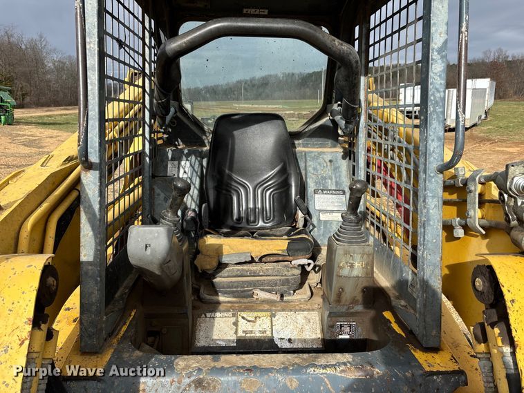 image for item DW7352 2009 Gehl CTL 75 Turbo tracked skid steer loader