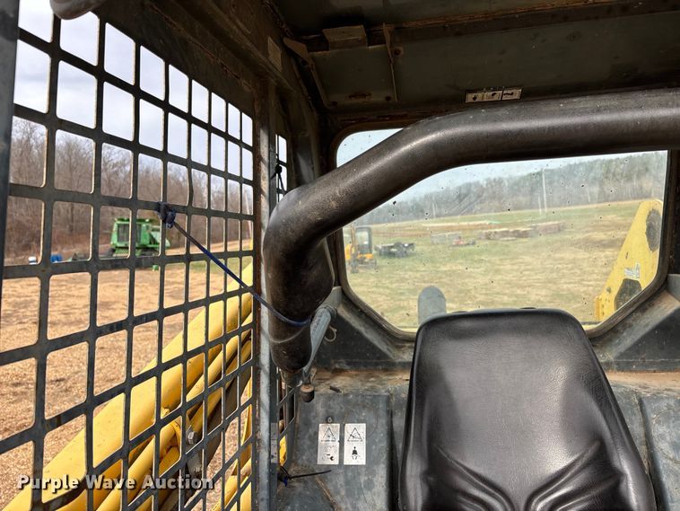 image for item DW7352 2009 Gehl CTL 75 Turbo tracked skid steer loader