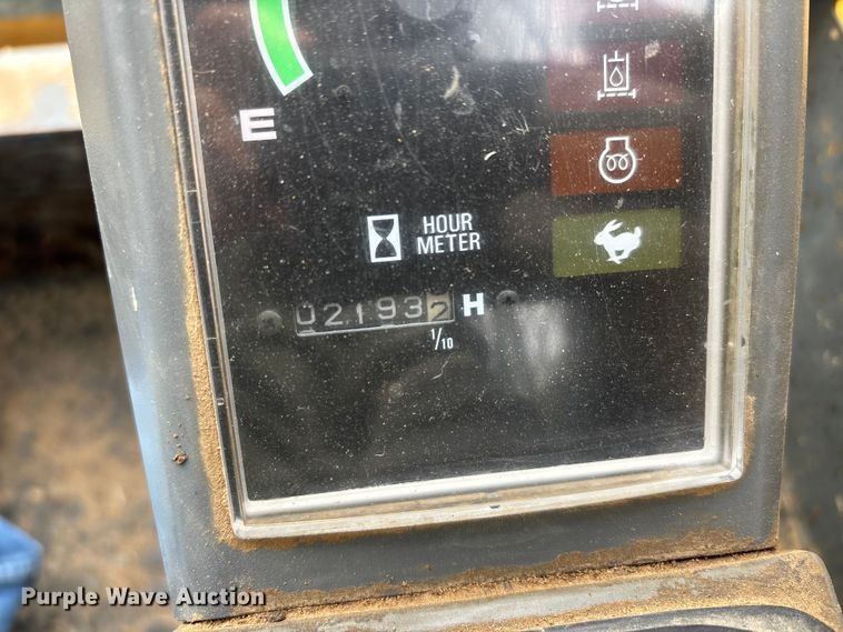 image for item DW7352 2009 Gehl CTL 75 Turbo tracked skid steer loader