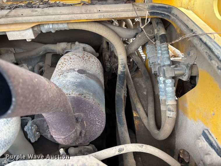 image for item DW7352 2009 Gehl CTL 75 Turbo tracked skid steer loader