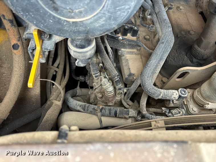 image for item DW7352 2009 Gehl CTL 75 Turbo tracked skid steer loader