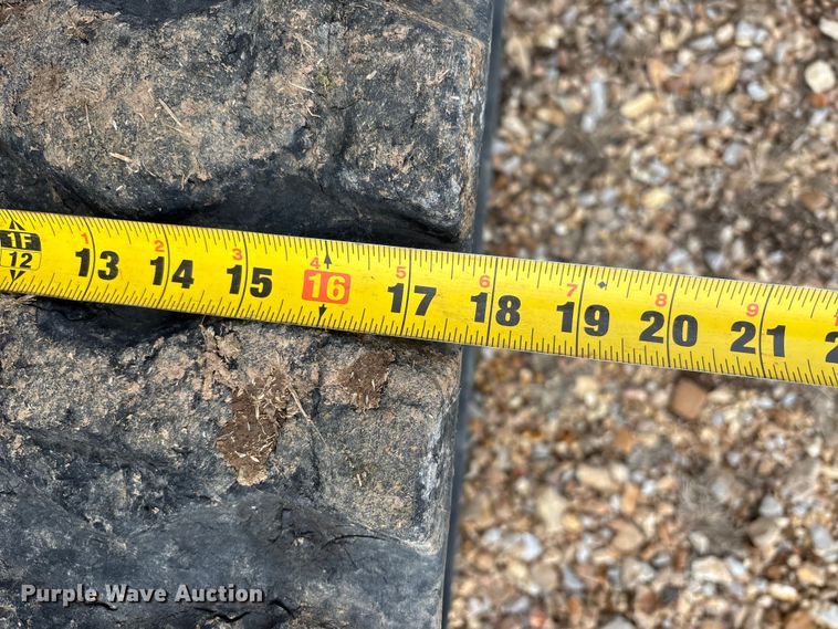 image for item DW7352 2009 Gehl CTL 75 Turbo tracked skid steer loader