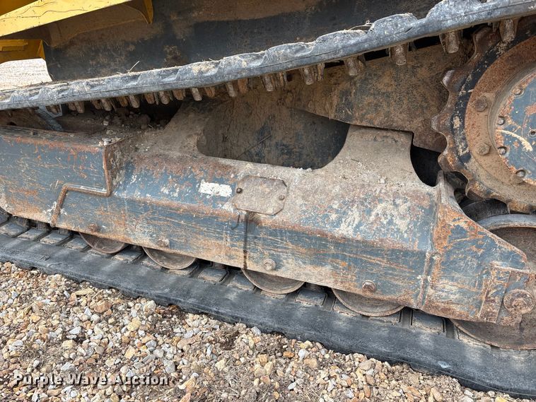 image for item DW7352 2009 Gehl CTL 75 Turbo tracked skid steer loader