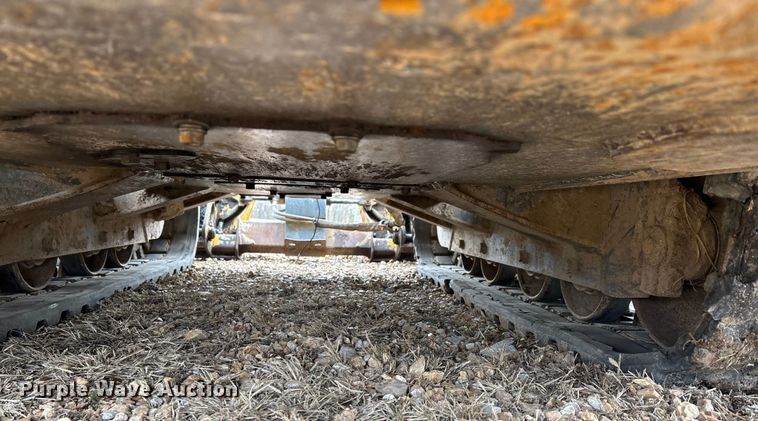 image for item DW7352 2009 Gehl CTL 75 Turbo tracked skid steer loader