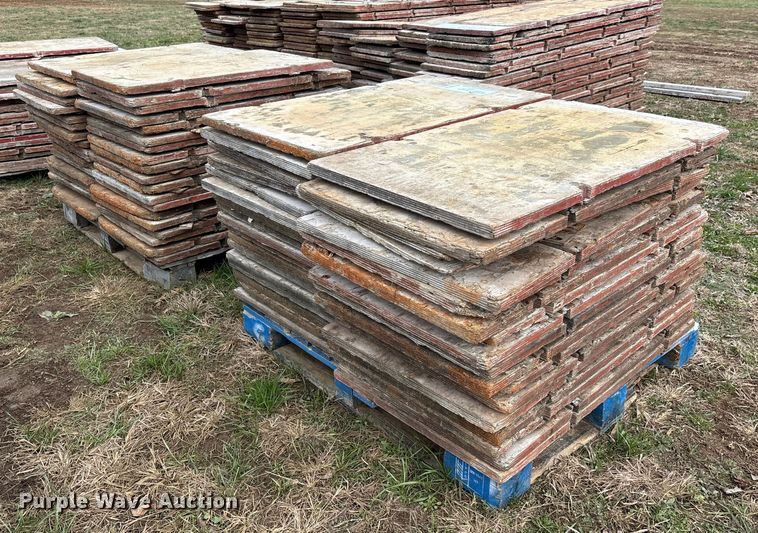 image for item DW7357 Approximately 70 3' H concrete forms