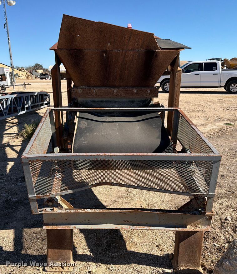 image for item DX5909 Amp conveyor