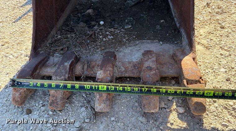 image for item DX5912 (7) backhoe buckets