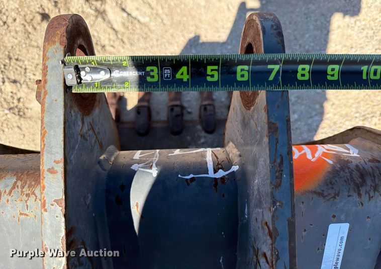 image for item DX5912 (7) backhoe buckets