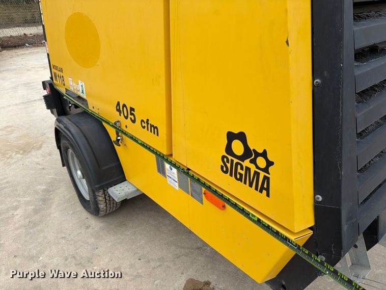 image for item DX5914 2022 Kaeser M118 air compressor