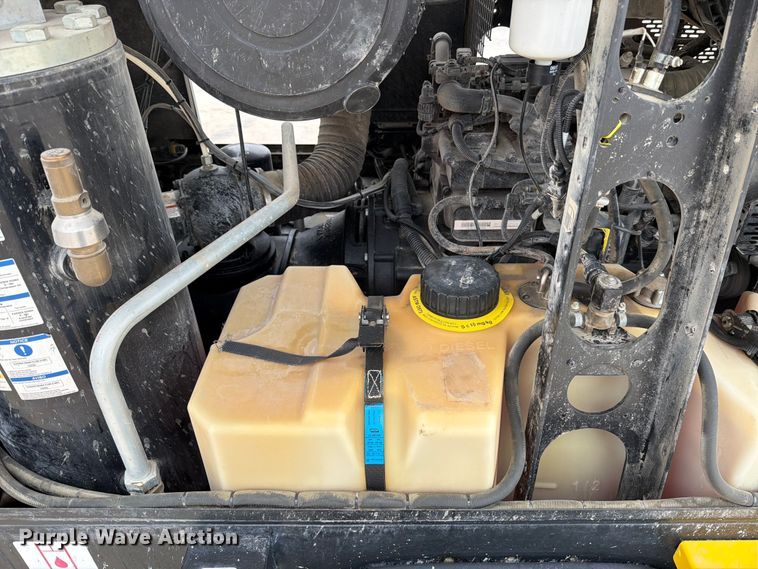 image for item DX5914 2022 Kaeser M118 air compressor