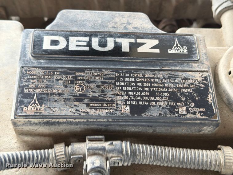 image for item DX5914 2022 Kaeser M118 air compressor