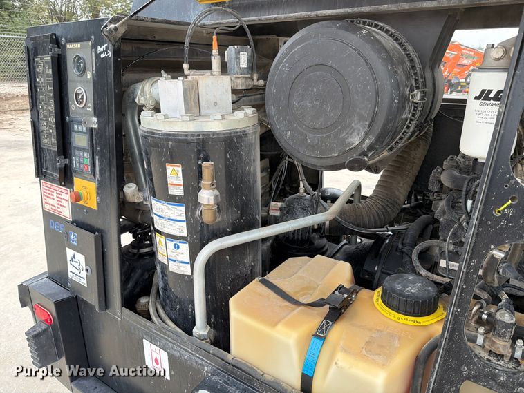 image for item DX5914 2022 Kaeser M118 air compressor