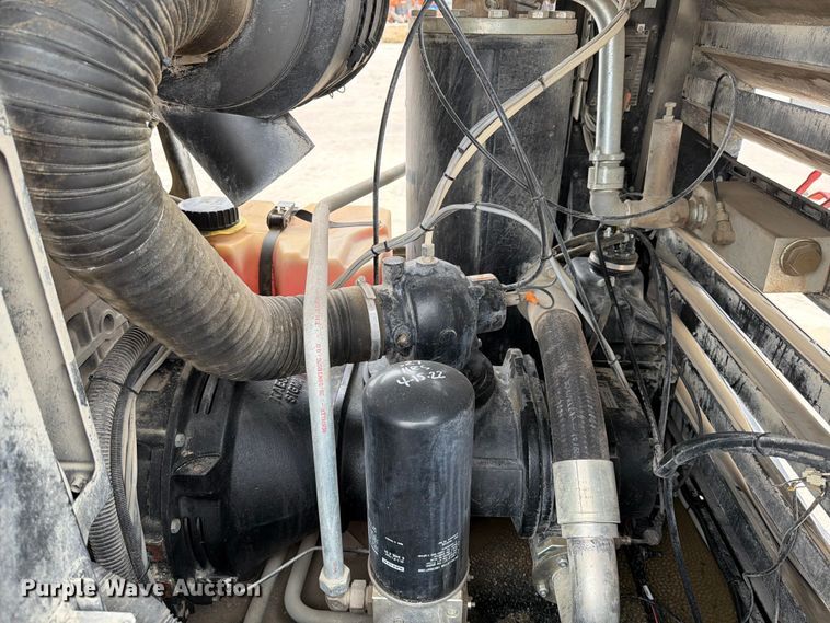 image for item DX5914 2022 Kaeser M118 air compressor