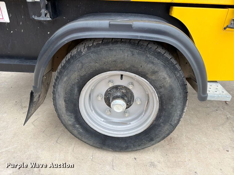 image for item DX5914 2022 Kaeser M118 air compressor