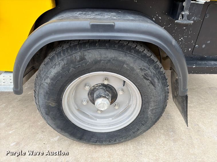 image for item DX5914 2022 Kaeser M118 air compressor