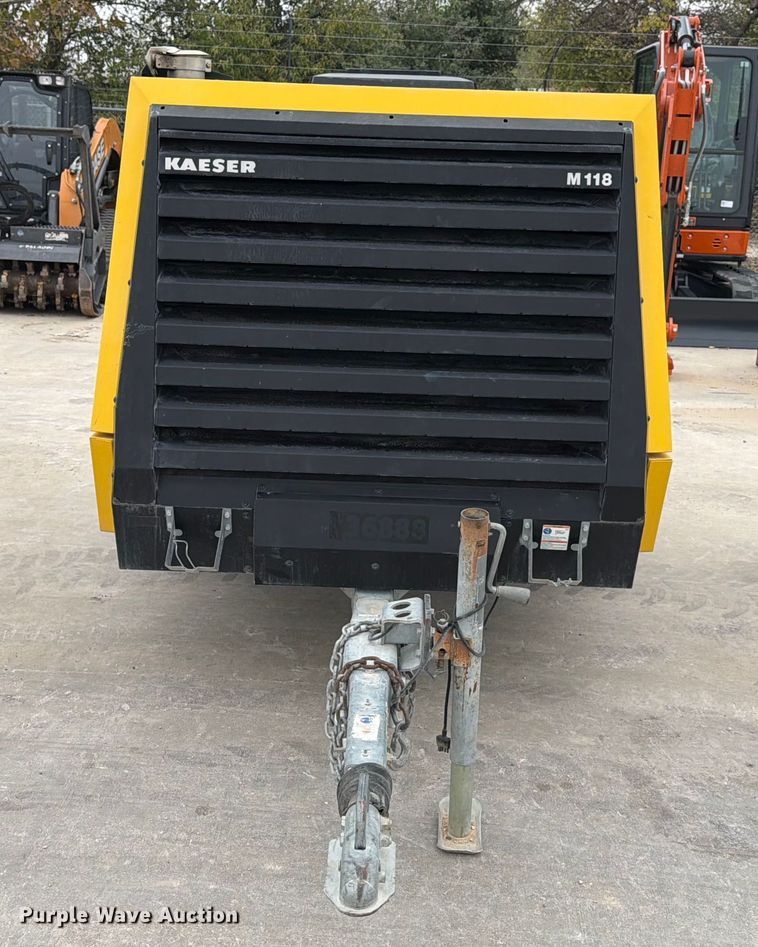 image for item DX5915 2022 Kaeser M118 air compressor