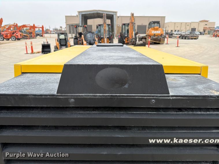 image for item DX5915 2022 Kaeser M118 air compressor