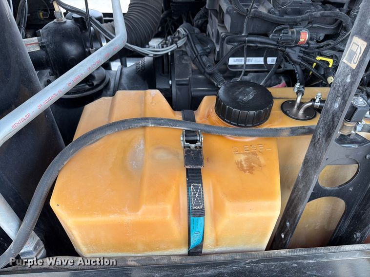 image for item DX5915 2022 Kaeser M118 air compressor