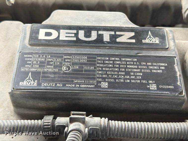 image for item DX5915 2022 Kaeser M118 air compressor